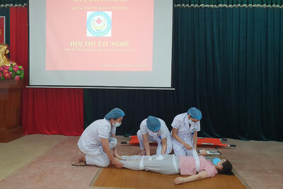 Sơ cứu vết thương cho bệnh nhân