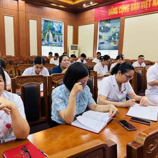 <a href="/dang-va-doan-the" title="Đảng và đoàn thể" rel="dofollow">Đảng và đoàn thể</a>